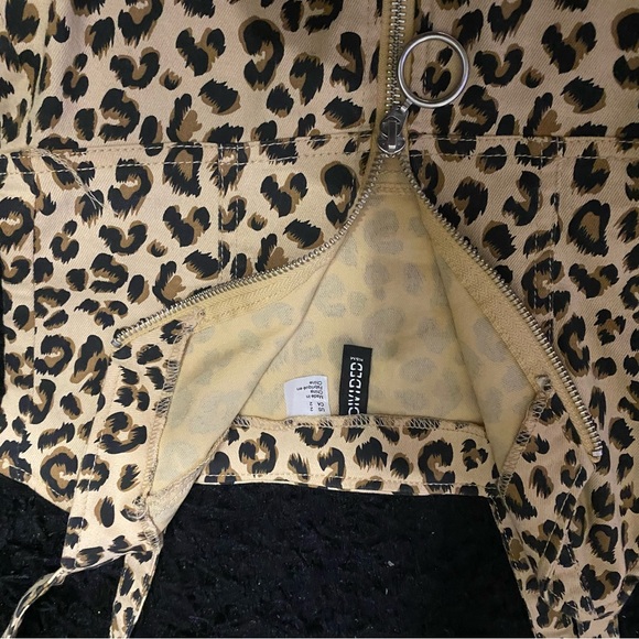 LEPORD PRINT TIGHT COCKTAIL DRESS WITH ZIPPER : SIZE 2 - Picture 4 of 4